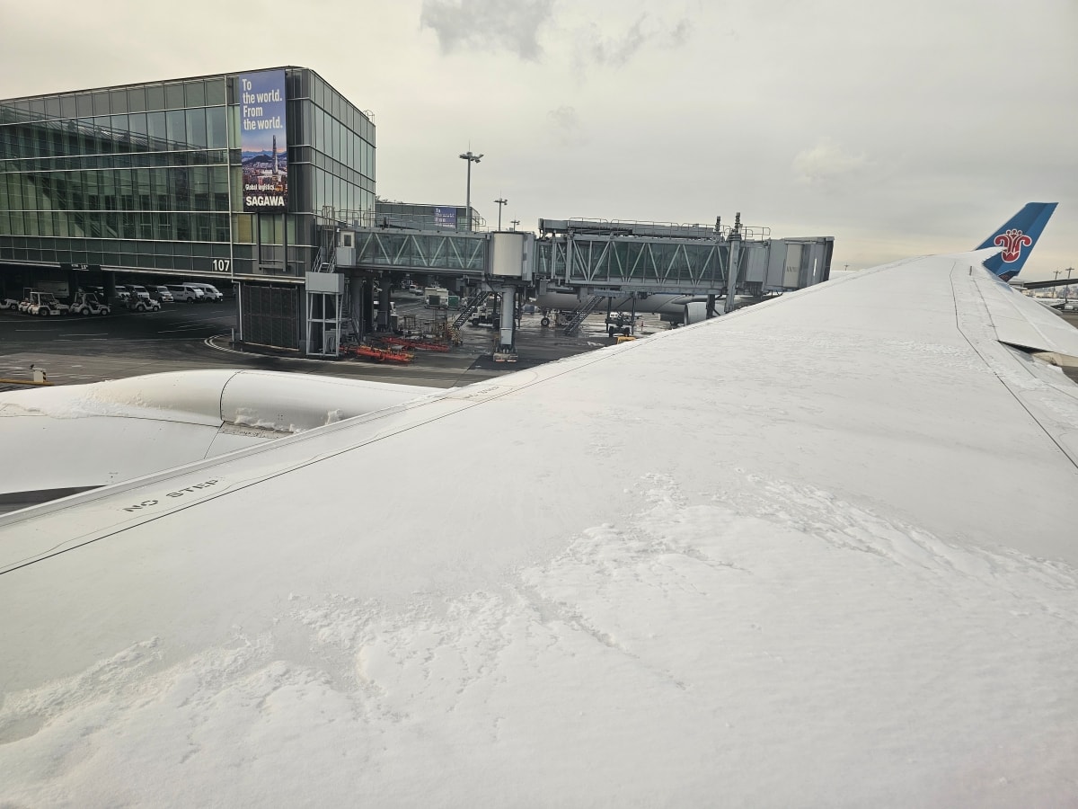 【飛行食記】東京羽田(HND)-台北松山(TSA) 大雪冰封 by 長榮航空(B787-10) - 第9張圖 【飛行食記】東京羽田(HND)-台北松山(TSA) 大雪冰封 by 長榮航空(B787-10)
