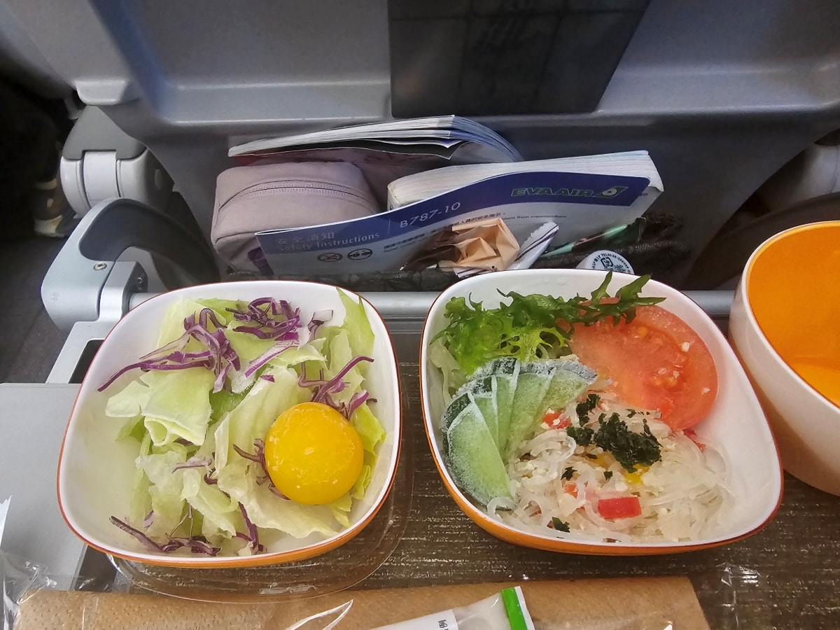 【飛行食記】東京羽田(HND)-台北松山(TSA) 大雪冰封 by 長榮航空(B787-10) - 第14張圖 【飛行食記】東京羽田(HND)-台北松山(TSA) 大雪冰封 by 長榮航空(B787-10)