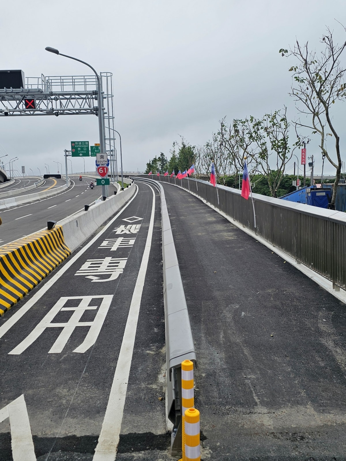 【台北捷運】淡江大橋慶通車&淡海輕軌初體驗 - 第7張圖 【台北捷運】淡江大橋慶通車&淡海輕軌初體驗