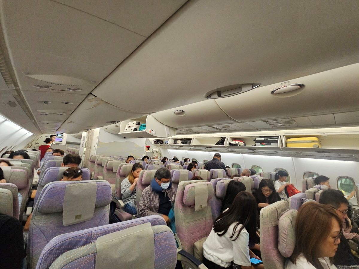 【飛行食記】台北桃園(TPE)-杜拜(DXB) by 阿聯酋航空(A380-800) - 第17張圖 【飛行食記】台北桃園(TPE)-杜拜(DXB) by 阿聯酋航空(A380-800)