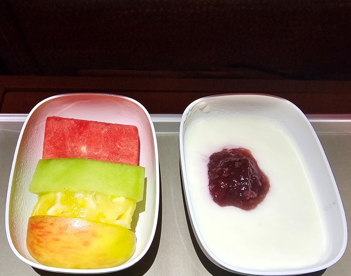 【飛行食記】台北桃園(TPE)-杜拜(DXB) by 阿聯酋航空(A380-800) - 第32張圖 【飛行食記】台北桃園(TPE)-杜拜(DXB) by 阿聯酋航空(A380-800)