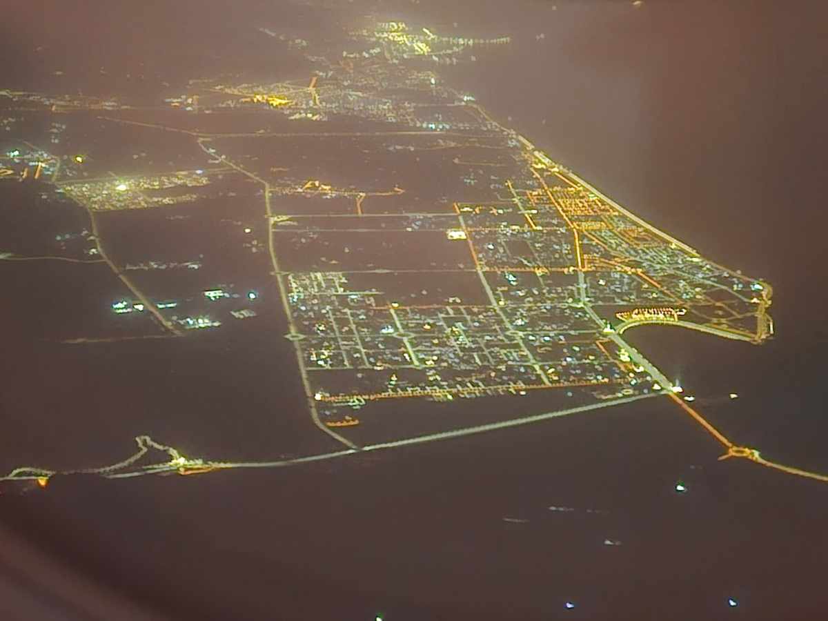 【飛行食記】台北桃園(TPE)-杜拜(DXB) by 阿聯酋航空(A380-800) - 第35張圖 【飛行食記】台北桃園(TPE)-杜拜(DXB) by 阿聯酋航空(A380-800)