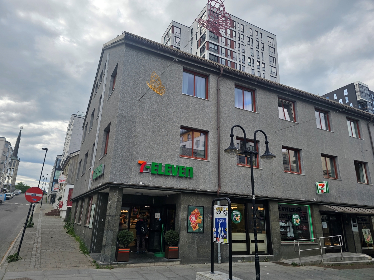 【太陽不打烊 挪威北極圈】 Day3-1 從Bodø出發,跳島Svolvær啟程羅浮敦自駕 - 第11張圖 【太陽不打烊 挪威北極圈】 Day3-1 從Bodø出發,跳島Svolvær啟程羅浮敦自駕
