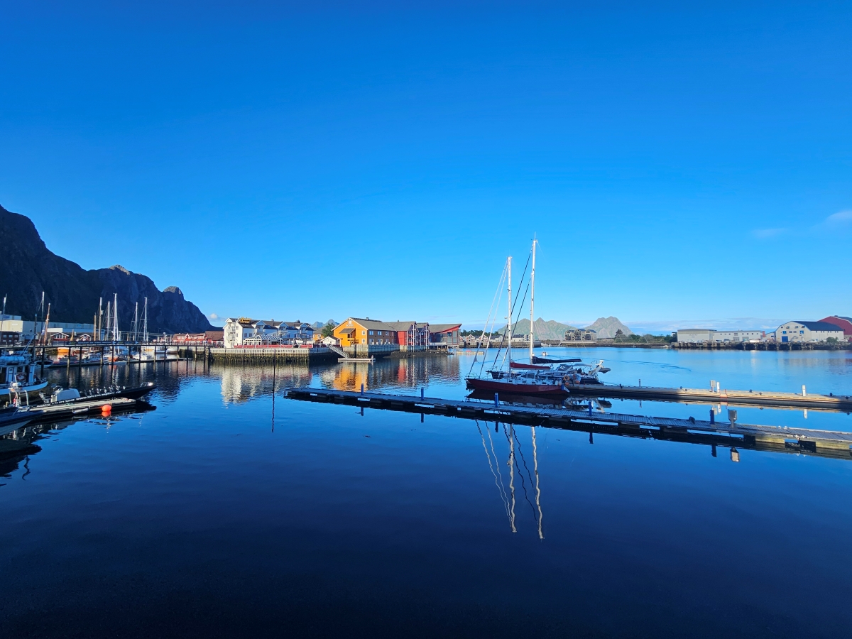 【太陽不打烊 挪威北極圈】 Day6-3 Svolvær 午後極北的港灣漫遊 - 第11張圖 【太陽不打烊 挪威北極圈】 Day6-3 Svolvær 午後極北的港灣漫遊