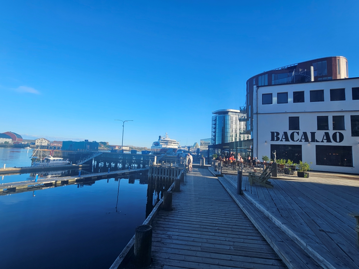 【太陽不打烊 挪威北極圈】 Day6-3 Svolvær 午後極北的港灣漫遊 - 第2張圖 【太陽不打烊 挪威北極圈】 Day6-3 Svolvær 午後極北的港灣漫遊