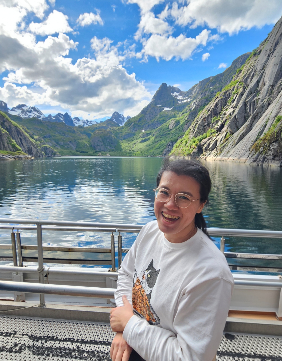 【太陽不打烊 挪威北極圈】 Day3-2 生猛羅浮敦 精靈峽灣(Trollfjord)尋鯨、賞鷹全紀錄 - 第54張圖 【太陽不打烊 挪威北極圈】 Day3-2 生猛羅浮敦 精靈峽灣(Trollfjord)尋鯨、賞鷹全紀錄