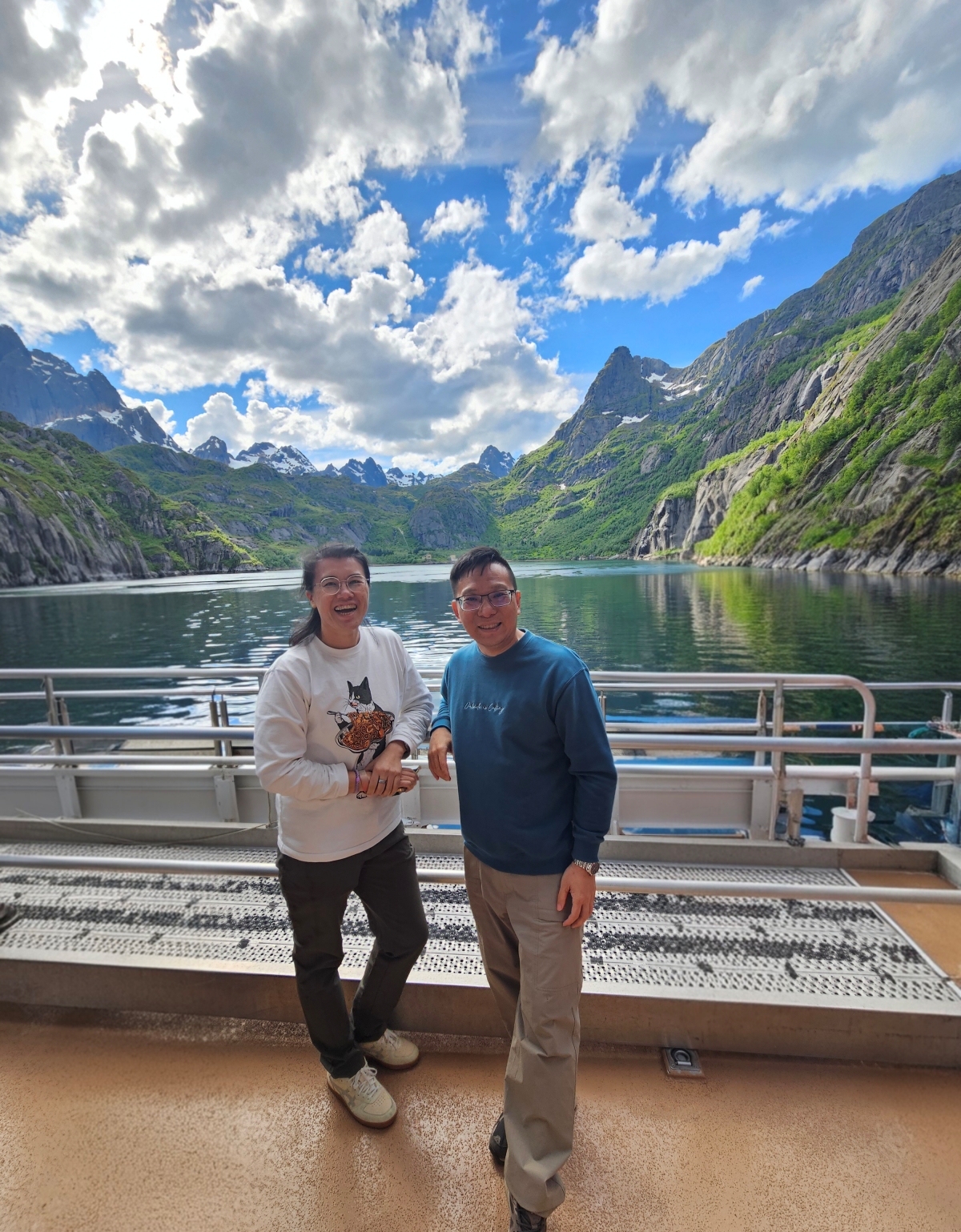 【太陽不打烊 挪威北極圈】 Day3-2 生猛羅浮敦 精靈峽灣(Trollfjord)尋鯨、賞鷹全紀錄 - 第53張圖 【太陽不打烊 挪威北極圈】 Day3-2 生猛羅浮敦 精靈峽灣(Trollfjord)尋鯨、賞鷹全紀錄