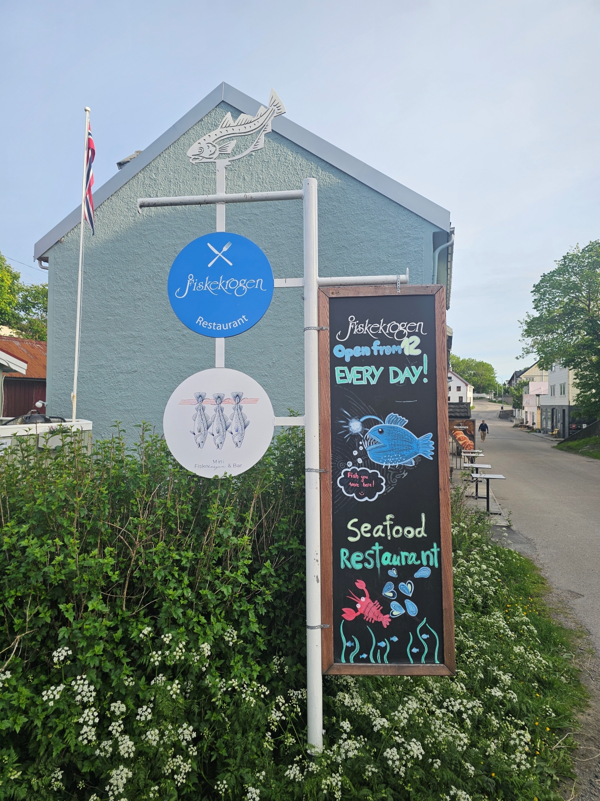 【挪威羅浮敦食記】Henningsvaer 海鮮餐廳Fiskekrogen - 第3張圖 【挪威羅浮敦食記】Henningsvaer 海鮮餐廳Fiskekrogen