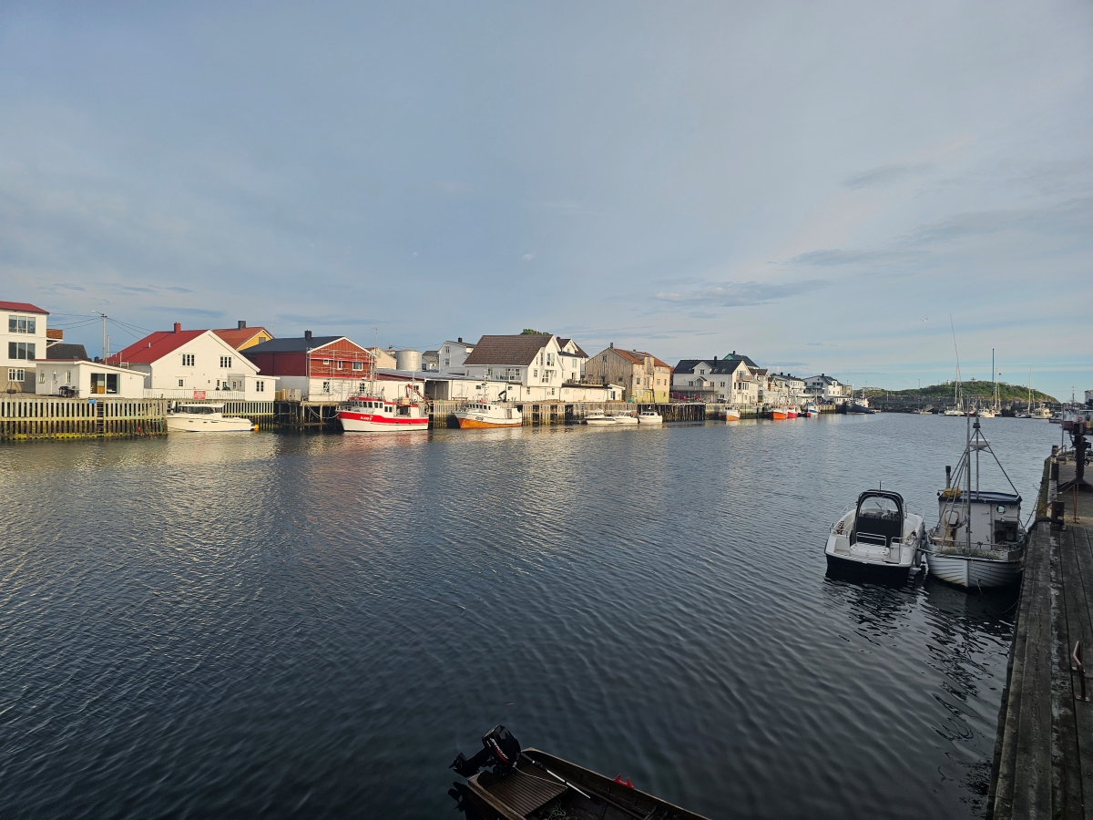 【挪威羅浮敦食記】Henningsvaer 海鮮餐廳Fiskekrogen - 第19張圖 【挪威羅浮敦食記】Henningsvaer 海鮮餐廳Fiskekrogen
