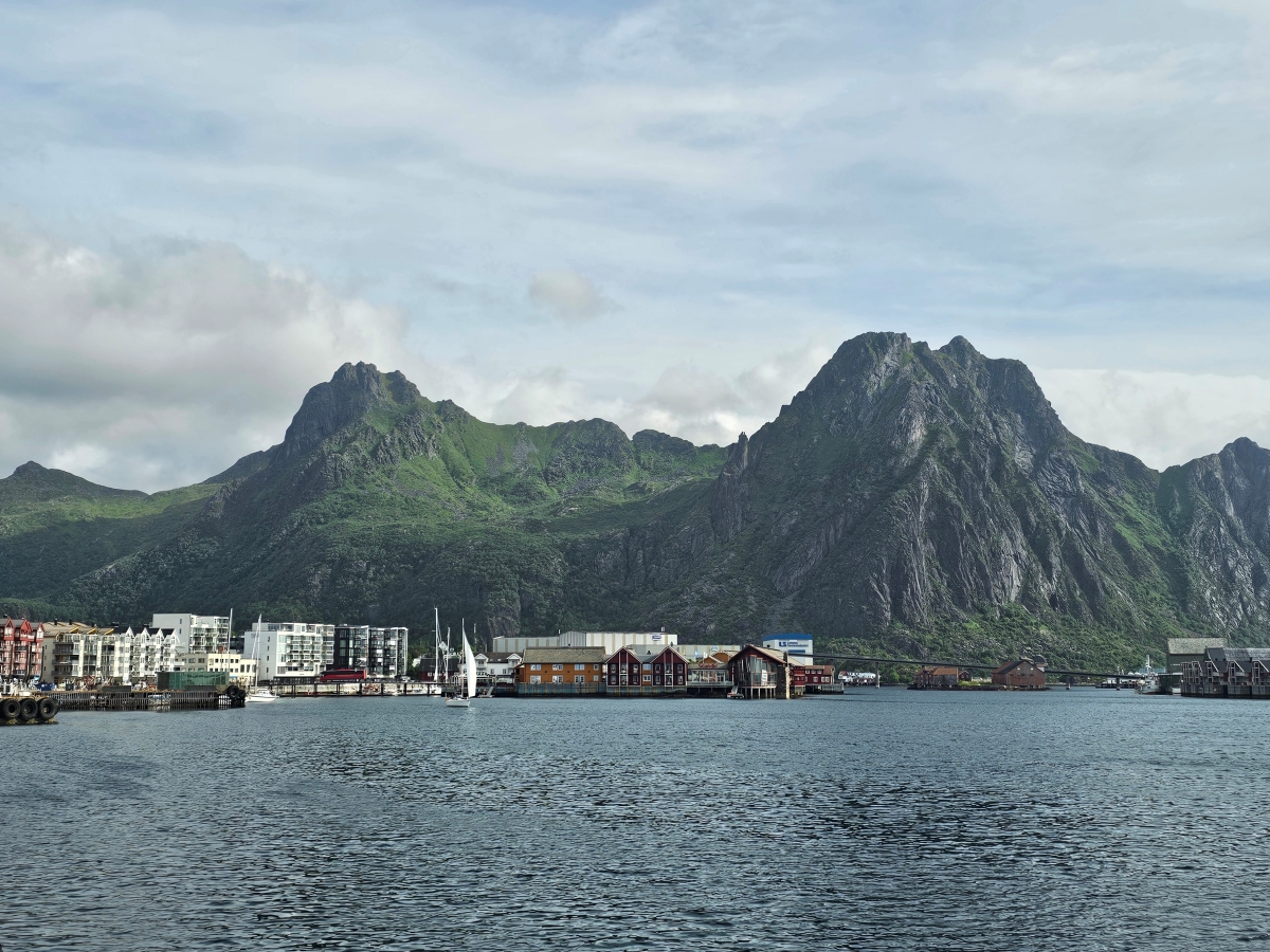 【挪威Svolvær住宿】 Scandic Vestfjord Lofoten 坐擁港景機能滿分的選擇 - 第2張圖 【挪威Svolvær住宿】 Scandic Vestfjord Lofoten 坐擁港景機能滿分的選擇