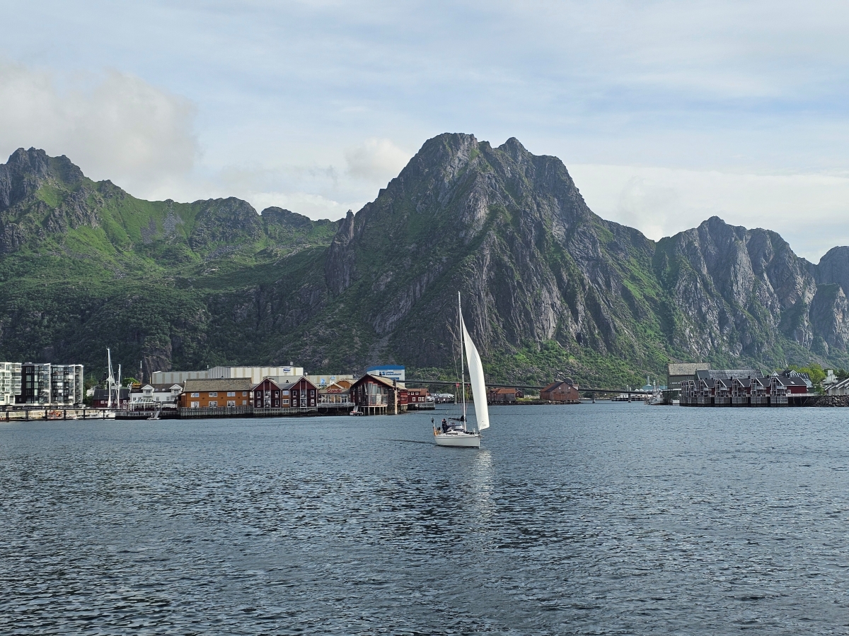 【挪威Svolvær住宿】 Scandic Vestfjord Lofoten 坐擁港景機能滿分的選擇 - 第3張圖 【挪威Svolvær住宿】 Scandic Vestfjord Lofoten 坐擁港景機能滿分的選擇