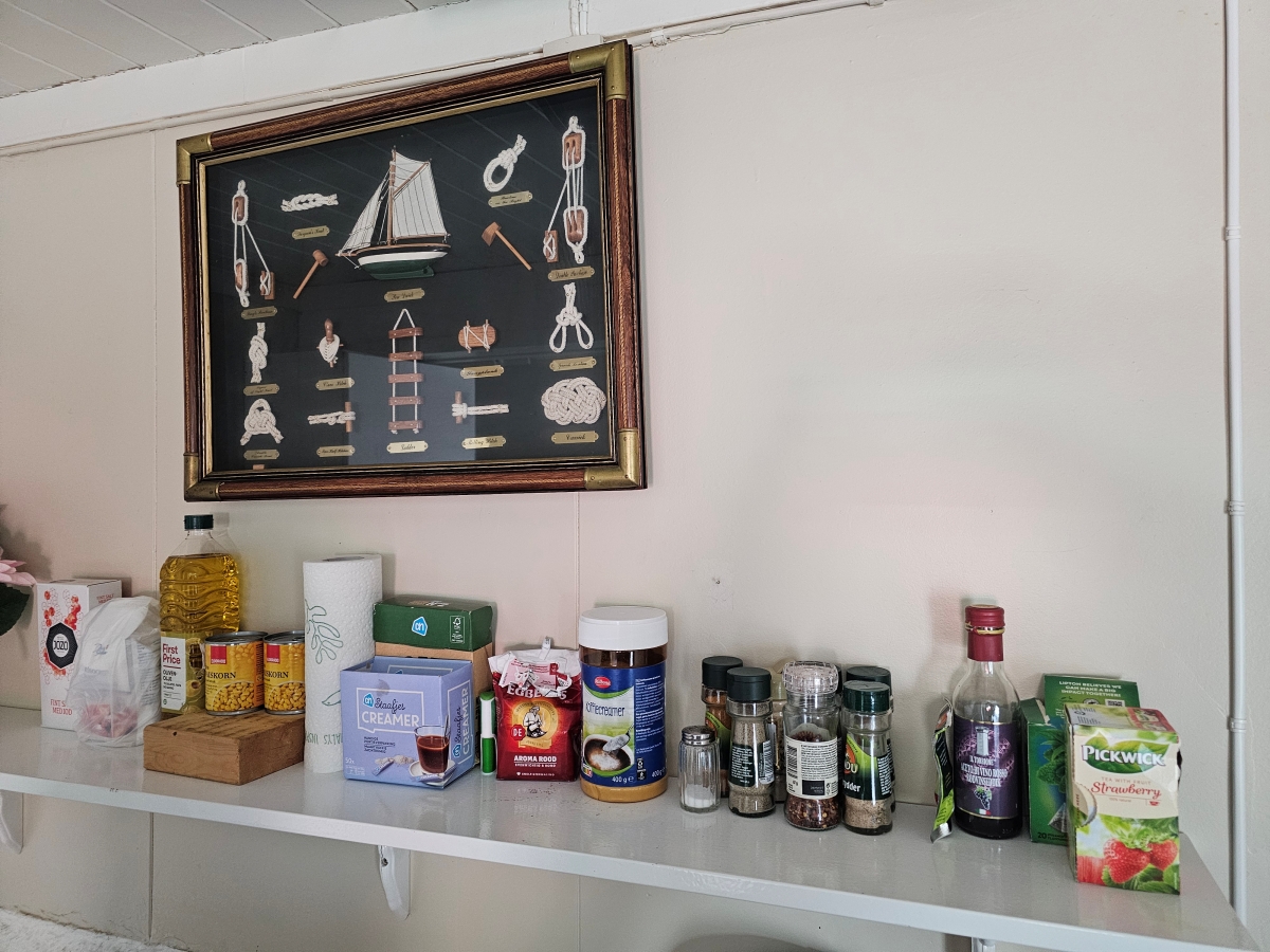 【挪威Lofoten住宿】體驗傳統漁屋(Rorbuer),推開門就是午夜的夕陽、北極圈的馬爾地夫 (硬體設施篇) - 第11張圖 【挪威Lofoten住宿】體驗傳統漁屋(Rorbuer),推開門就是午夜的夕陽、北極圈的馬爾地夫 (硬體設施篇)