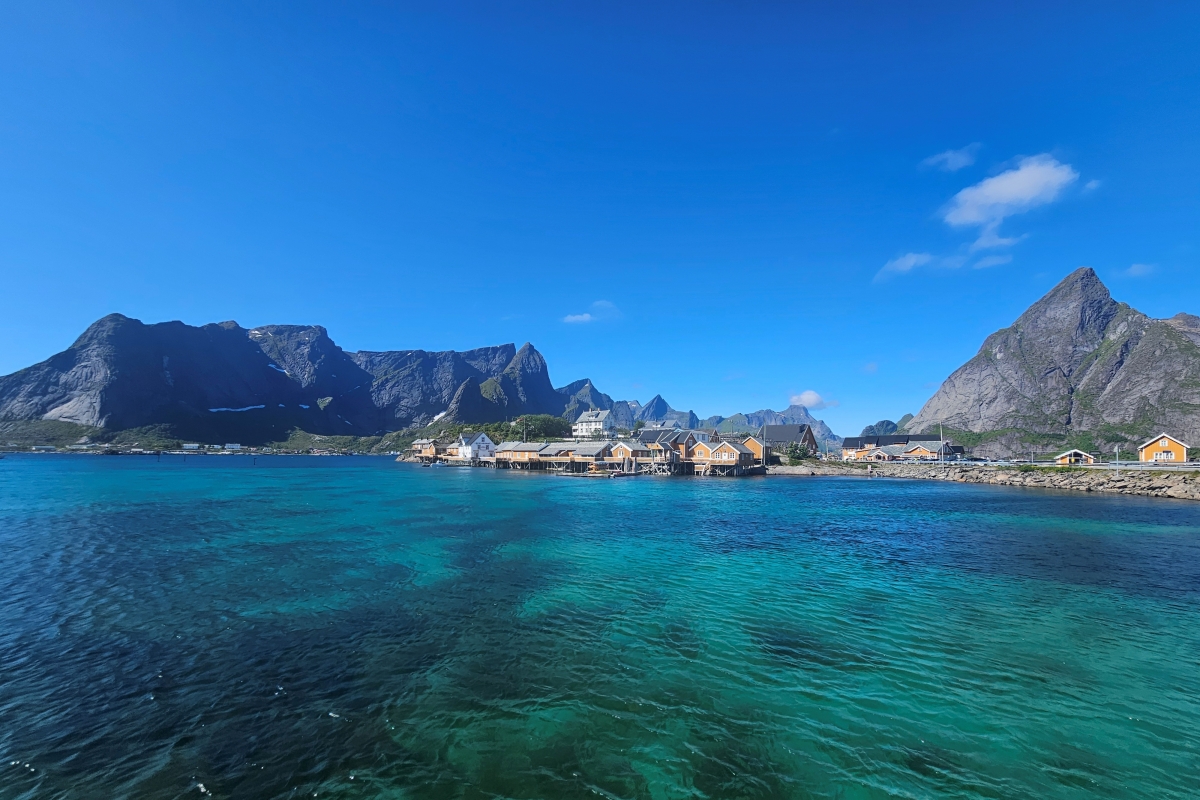 【太陽不打烊 挪威北極圈】 Day5-1 Olenilsøya kystfort 零技巧15分鐘解鎖絕美海景的回血步道 - 第14張圖 【太陽不打烊 挪威北極圈】 Day5-1 Olenilsøya kystfort 零技巧15分鐘解鎖絕美海景的回血步道
