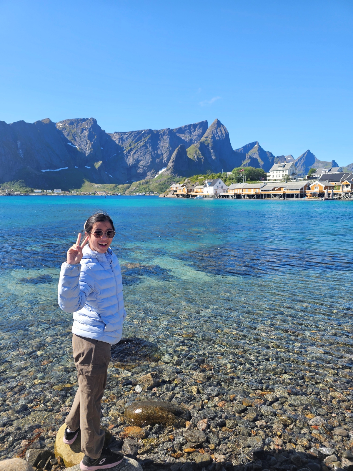 【太陽不打烊 挪威北極圈】 Day5-1 Olenilsøya kystfort 零技巧15分鐘解鎖絕美海景的回血步道 - 第22張圖 【太陽不打烊 挪威北極圈】 Day5-1 Olenilsøya kystfort 零技巧15分鐘解鎖絕美海景的回血步道