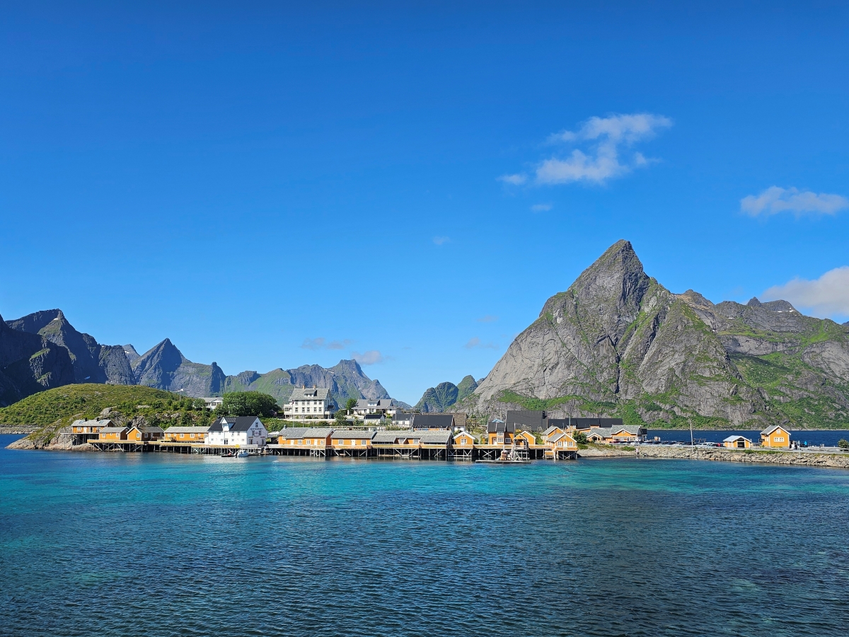 【太陽不打烊 挪威北極圈】 Day5-1 Olenilsøya kystfort 零技巧15分鐘解鎖絕美海景的回血步道 - 第31張圖 【太陽不打烊 挪威北極圈】 Day5-1 Olenilsøya kystfort 零技巧15分鐘解鎖絕美海景的回血步道