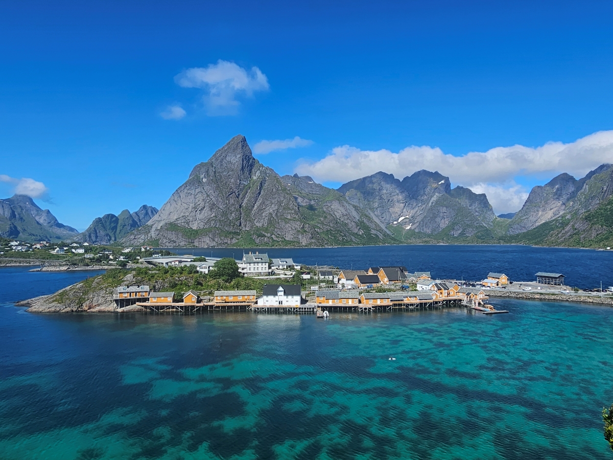 【太陽不打烊 挪威北極圈】 Day5-1 Olenilsøya kystfort 零技巧15分鐘解鎖絕美海景的回血步道 - 第37張圖 【太陽不打烊 挪威北極圈】 Day5-1 Olenilsøya kystfort 零技巧15分鐘解鎖絕美海景的回血步道