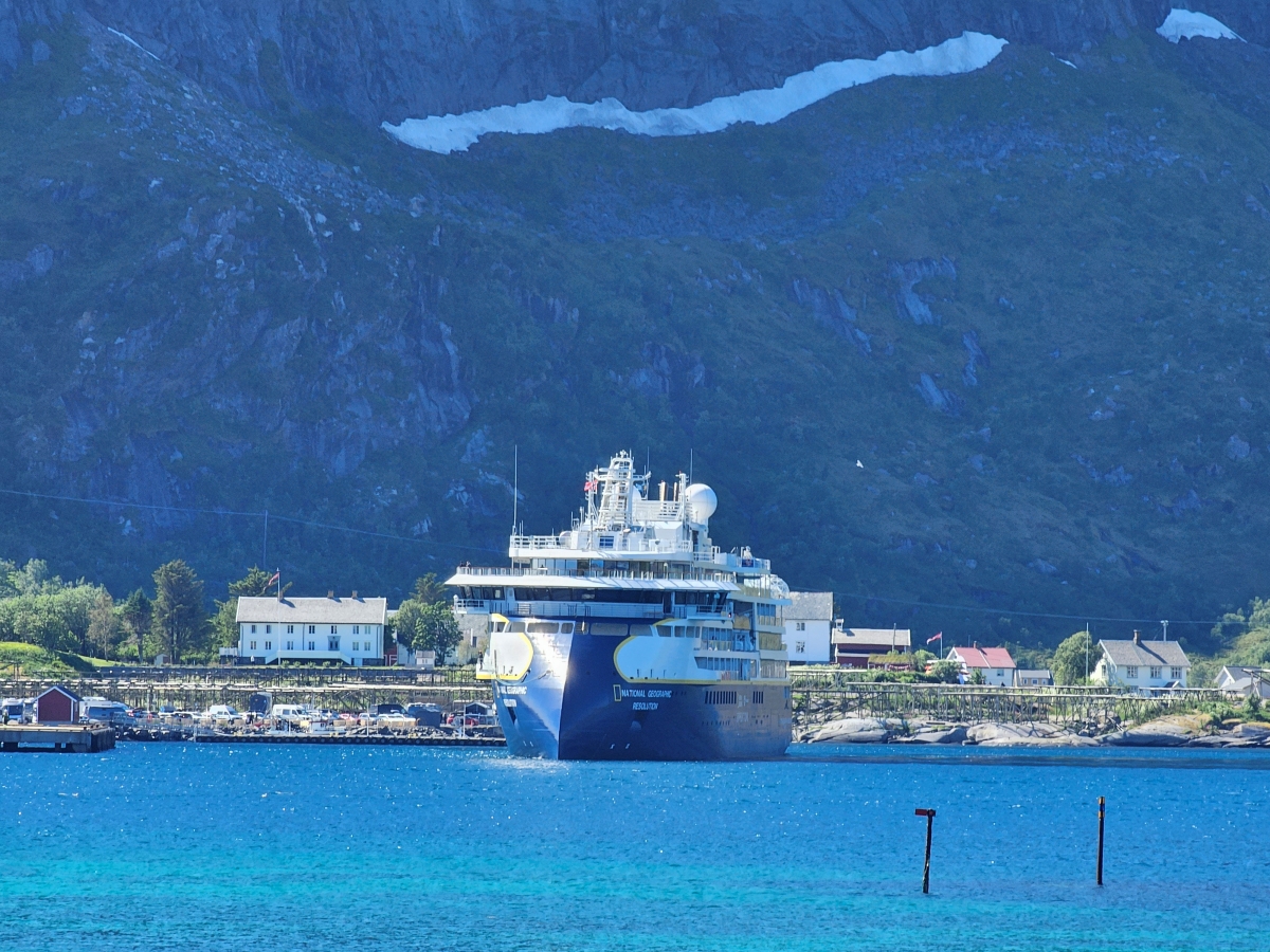【太陽不打烊 挪威北極圈】 Day5-1 Olenilsøya kystfort 零技巧15分鐘解鎖絕美海景的回血步道 - 第41張圖 【太陽不打烊 挪威北極圈】 Day5-1 Olenilsøya kystfort 零技巧15分鐘解鎖絕美海景的回血步道