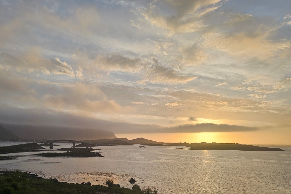 【太陽不打烊 挪威北極圈】 Day5-3 羅浮敦Ramberg 追逐午夜的夕陽 - 第23張圖 【太陽不打烊 挪威北極圈】 Day5-3 羅浮敦Ramberg 追逐午夜的夕陽