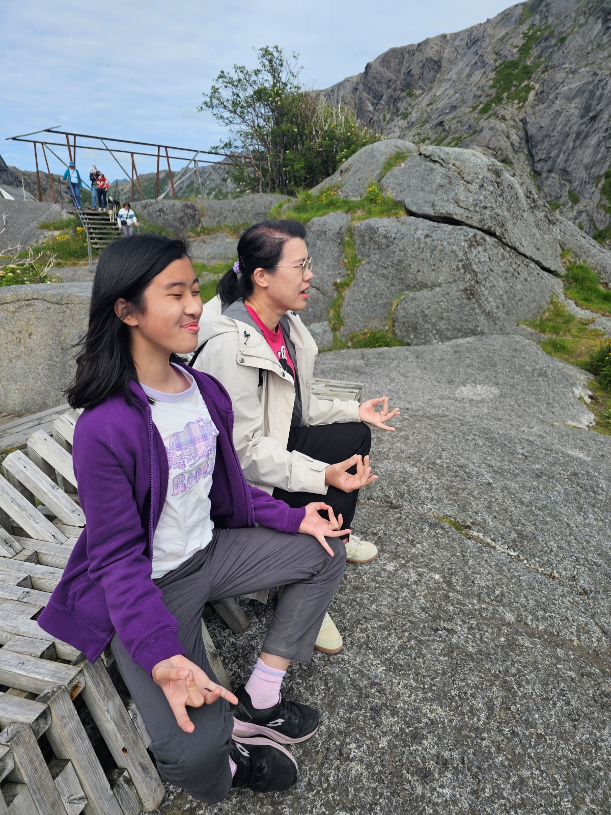 【太陽不打烊 挪威北極圈】 Day6-1 羅浮敦遺世獨立的百年木造漁村:Nusfjord - 第56張圖 【太陽不打烊 挪威北極圈】 Day6-1 羅浮敦遺世獨立的百年木造漁村:Nusfjord