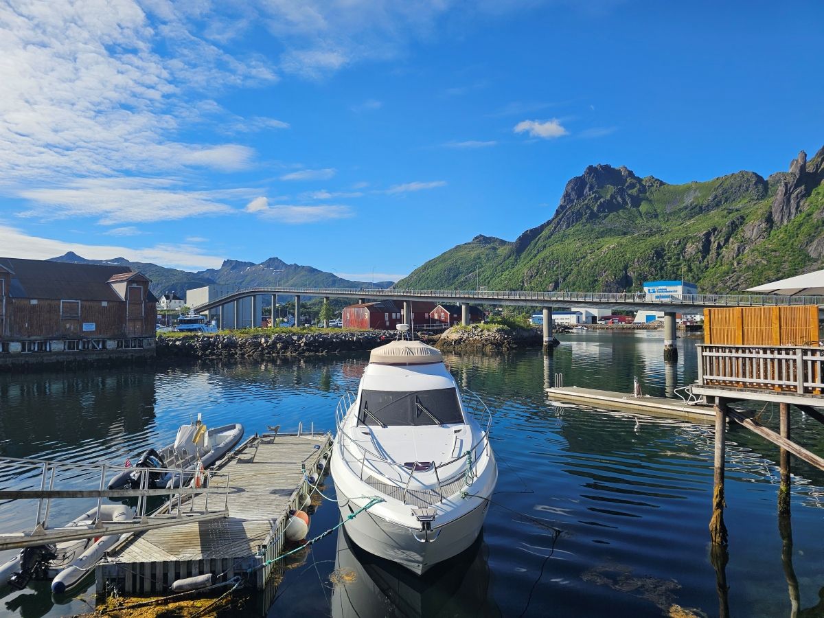 【挪威羅浮敦食記】Svolvær 海鮮餐廳 Børsen Spiseri,鯨魚肉在地體驗 - 第4張圖 【挪威羅浮敦食記】Svolvær 海鮮餐廳 Børsen Spiseri,鯨魚肉在地體驗