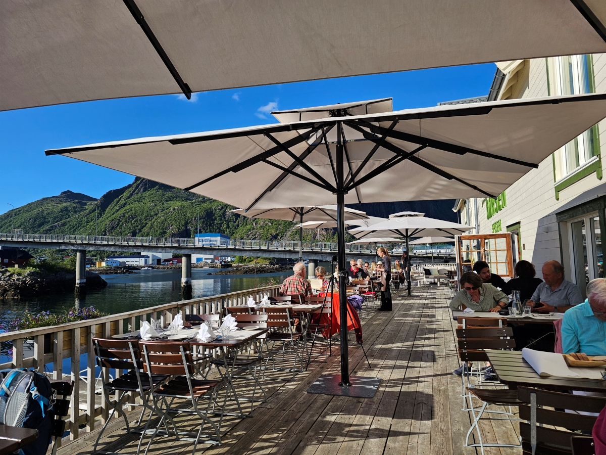 【挪威羅浮敦食記】Svolvær 海鮮餐廳 Børsen Spiseri,鯨魚肉在地體驗 - 第9張圖 【挪威羅浮敦食記】Svolvær 海鮮餐廳 Børsen Spiseri,鯨魚肉在地體驗