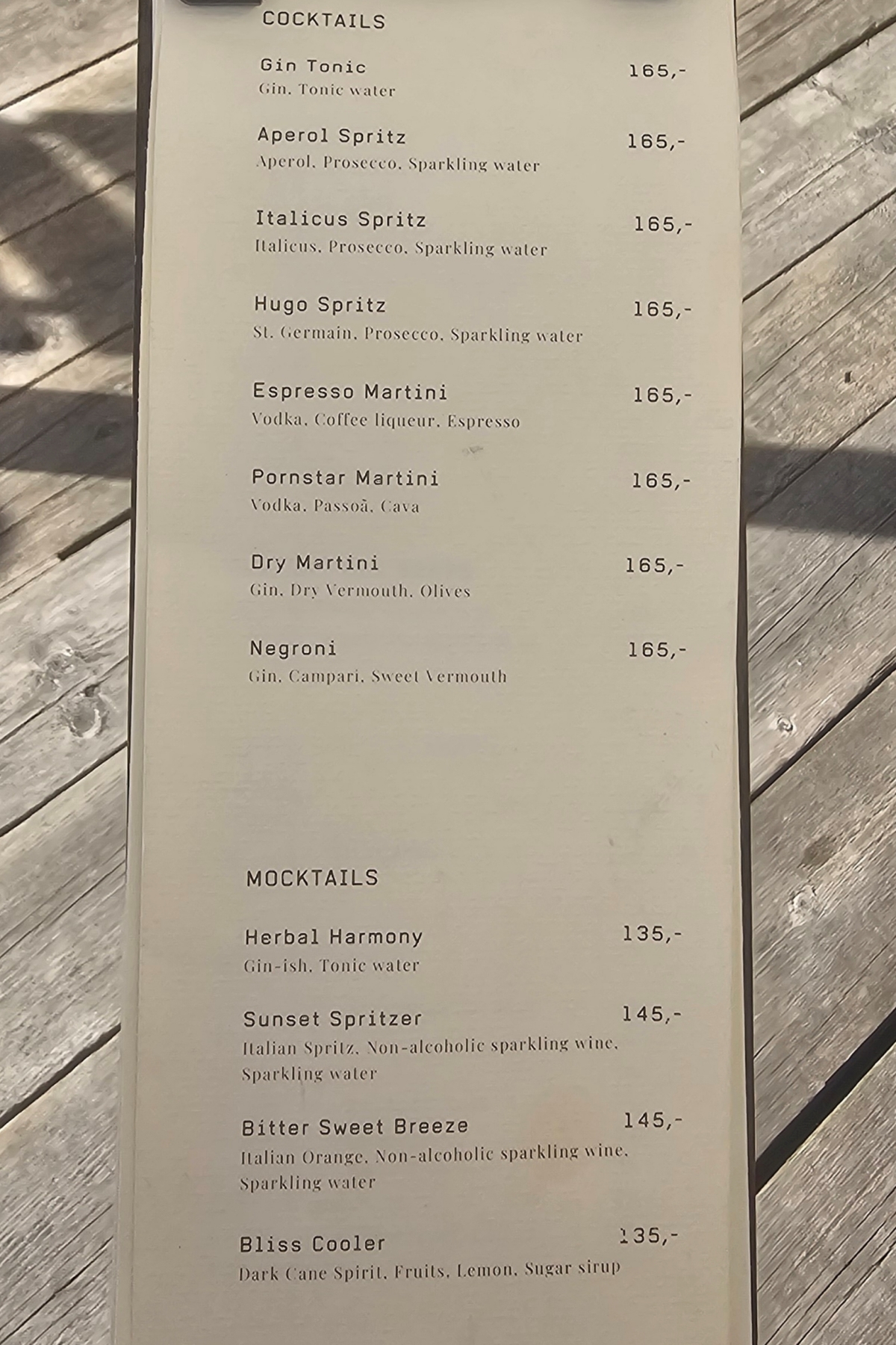 【挪威羅浮敦食記】Svolvær 海鮮餐廳 Børsen Spiseri,鯨魚肉在地體驗 - 第15張圖 【挪威羅浮敦食記】Svolvær 海鮮餐廳 Børsen Spiseri,鯨魚肉在地體驗