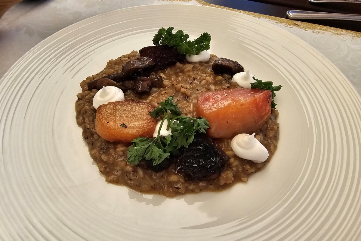 【挪威羅浮敦食記】Svolvær 海鮮餐廳 Børsen Spiseri,鯨魚肉在地體驗 - 第24張圖 【挪威羅浮敦食記】Svolvær 海鮮餐廳 Børsen Spiseri,鯨魚肉在地體驗