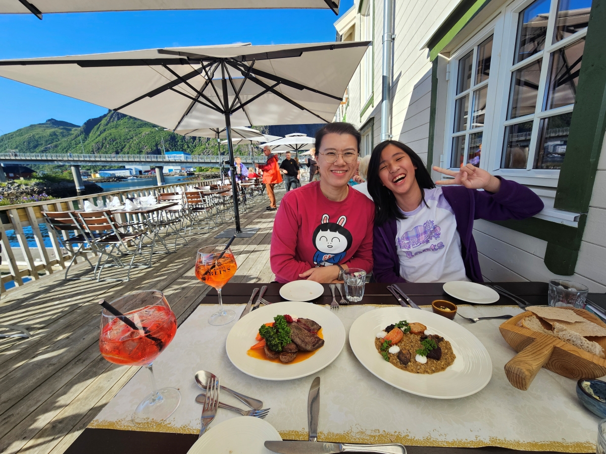 【挪威羅浮敦食記】Svolvær 海鮮餐廳 Børsen Spiseri,鯨魚肉在地體驗 - 第25張圖 【挪威羅浮敦食記】Svolvær 海鮮餐廳 Børsen Spiseri,鯨魚肉在地體驗