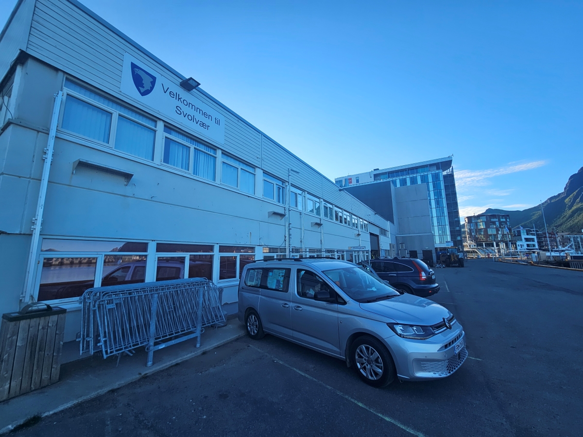 【太陽不打烊 挪威北極圈】 Day6-4 沿岸郵輪Hurtigruten:告別羅浮敦的北行航程 - 第2張圖 【太陽不打烊 挪威北極圈】 Day6-4 沿岸郵輪Hurtigruten:告別羅浮敦的北行航程
