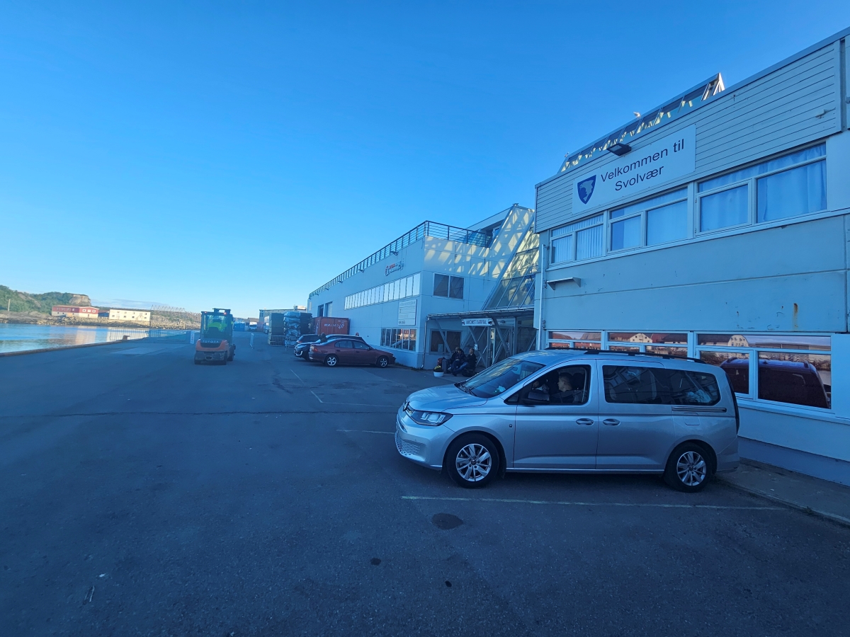 【太陽不打烊 挪威北極圈】 Day6-4 沿岸郵輪Hurtigruten:告別羅浮敦的北行航程 - 第4張圖 【太陽不打烊 挪威北極圈】 Day6-4 沿岸郵輪Hurtigruten:告別羅浮敦的北行航程