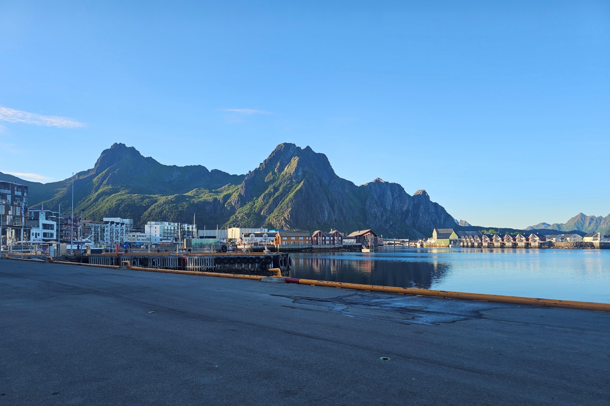 【太陽不打烊 挪威北極圈】 Day6-4 沿岸郵輪Hurtigruten:告別羅浮敦的北行航程 - 第10張圖 【太陽不打烊 挪威北極圈】 Day6-4 沿岸郵輪Hurtigruten:告別羅浮敦的北行航程
