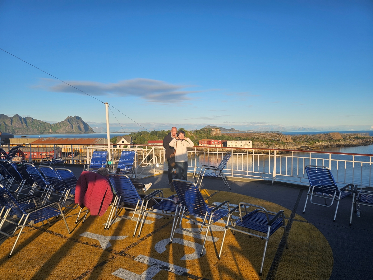 【太陽不打烊 挪威北極圈】 Day6-4 沿岸郵輪Hurtigruten:告別羅浮敦的北行航程 - 第30張圖 【太陽不打烊 挪威北極圈】 Day6-4 沿岸郵輪Hurtigruten:告別羅浮敦的北行航程