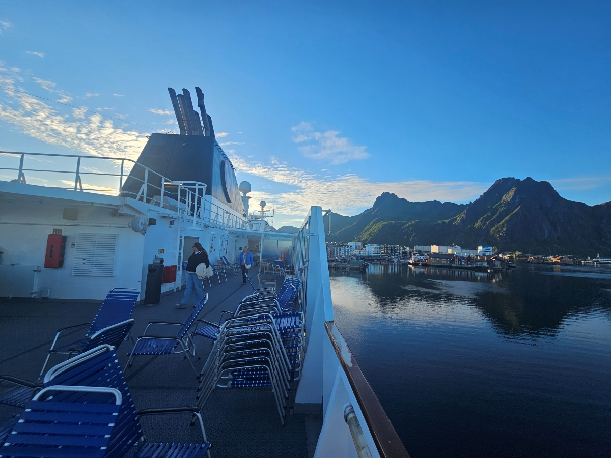 【太陽不打烊 挪威北極圈】 Day6-4 沿岸郵輪Hurtigruten:告別羅浮敦的北行航程 - 第29張圖 【太陽不打烊 挪威北極圈】 Day6-4 沿岸郵輪Hurtigruten:告別羅浮敦的北行航程