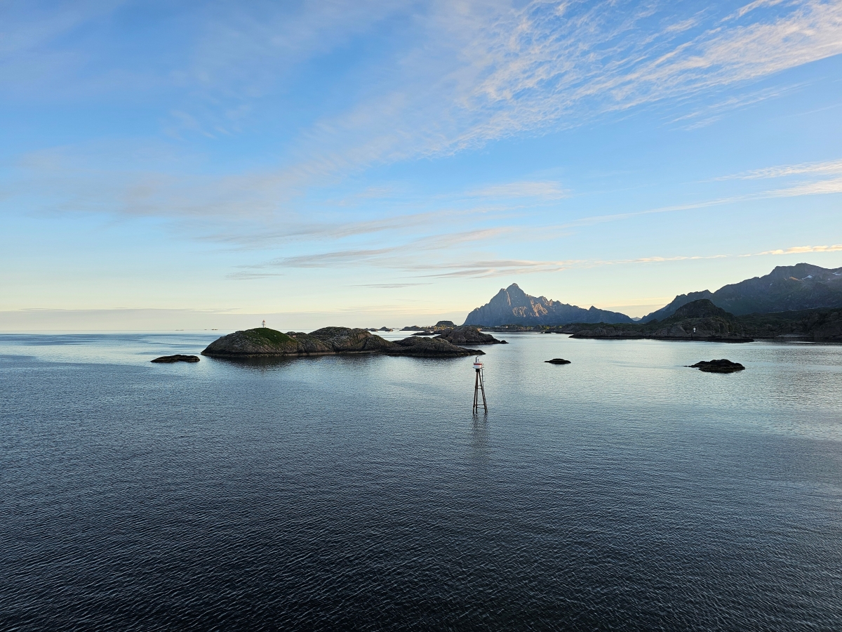 【太陽不打烊 挪威北極圈】 Day6-4 沿岸郵輪Hurtigruten:告別羅浮敦的北行航程 - 第43張圖 【太陽不打烊 挪威北極圈】 Day6-4 沿岸郵輪Hurtigruten:告別羅浮敦的北行航程