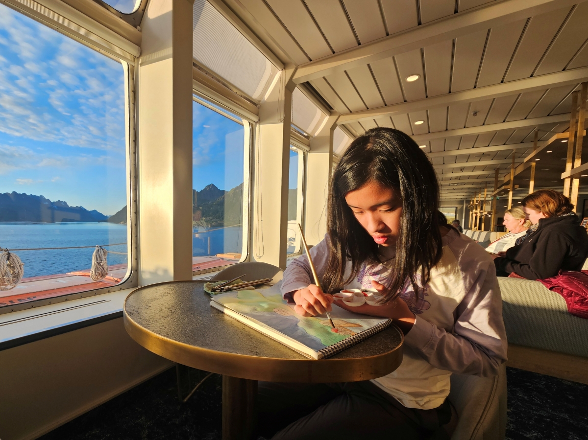 【太陽不打烊 挪威北極圈】 Day6-4 沿岸郵輪Hurtigruten:告別羅浮敦的北行航程 - 第54張圖 【太陽不打烊 挪威北極圈】 Day6-4 沿岸郵輪Hurtigruten:告別羅浮敦的北行航程