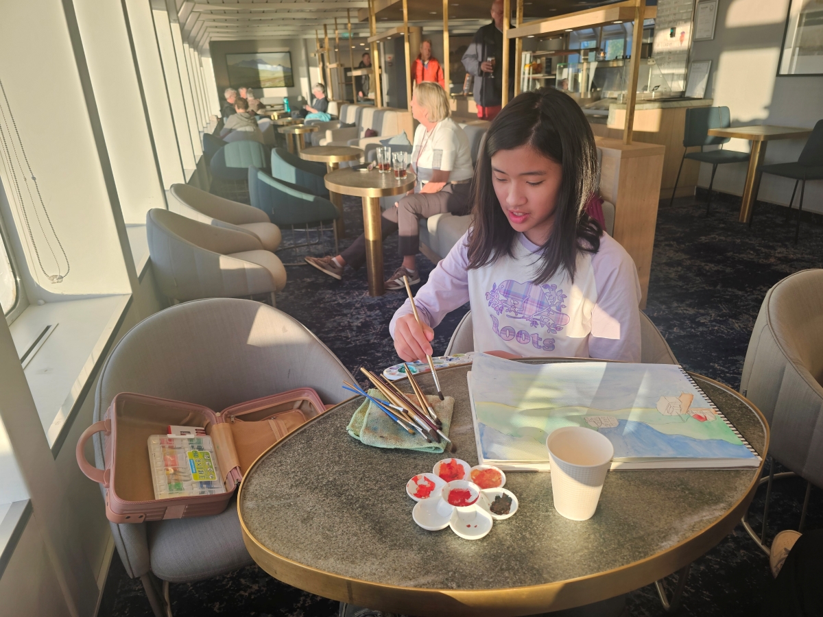 【太陽不打烊 挪威北極圈】 Day6-4 沿岸郵輪Hurtigruten:告別羅浮敦的北行航程 - 第55張圖 【太陽不打烊 挪威北極圈】 Day6-4 沿岸郵輪Hurtigruten:告別羅浮敦的北行航程