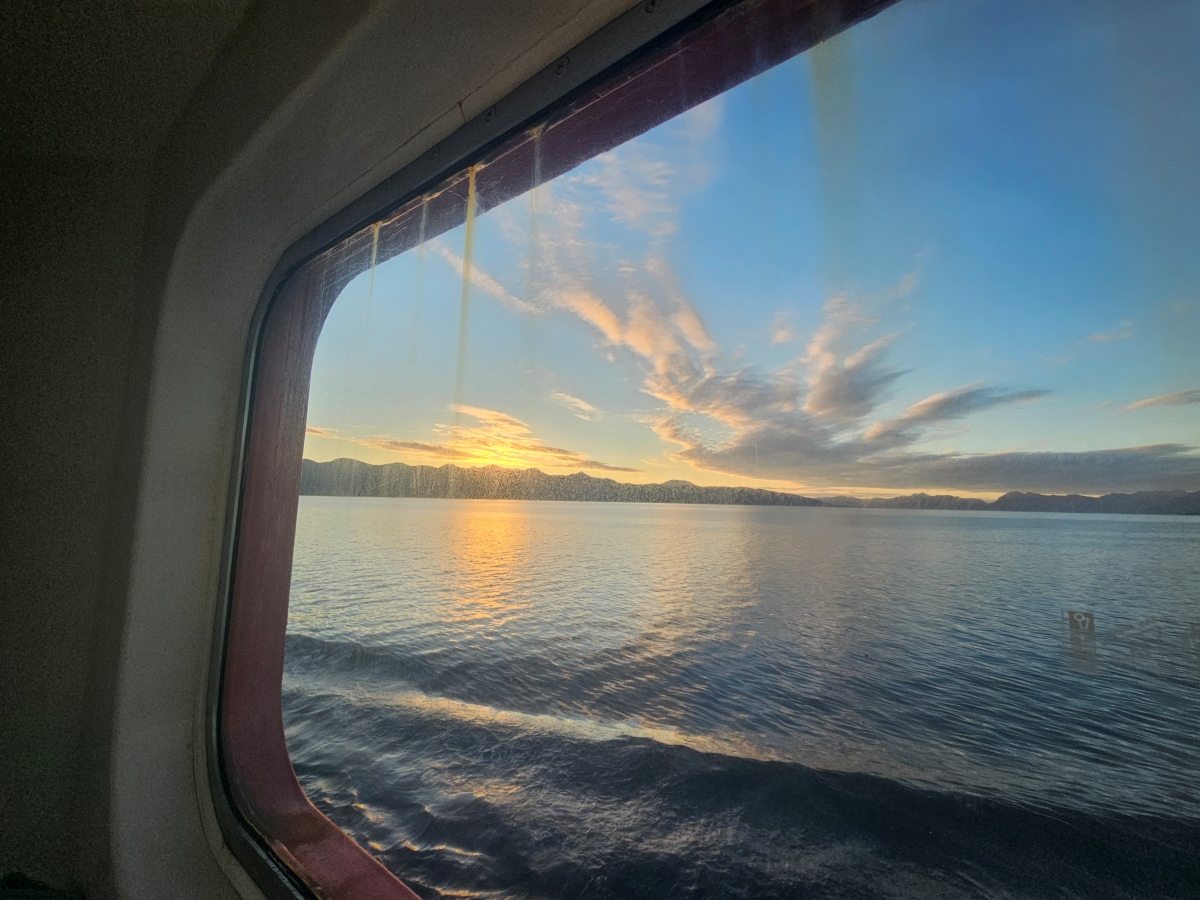 【太陽不打烊 挪威北極圈】 Day6-4 沿岸郵輪Hurtigruten:告別羅浮敦的北行航程 - 第63張圖 【太陽不打烊 挪威北極圈】 Day6-4 沿岸郵輪Hurtigruten:告別羅浮敦的北行航程