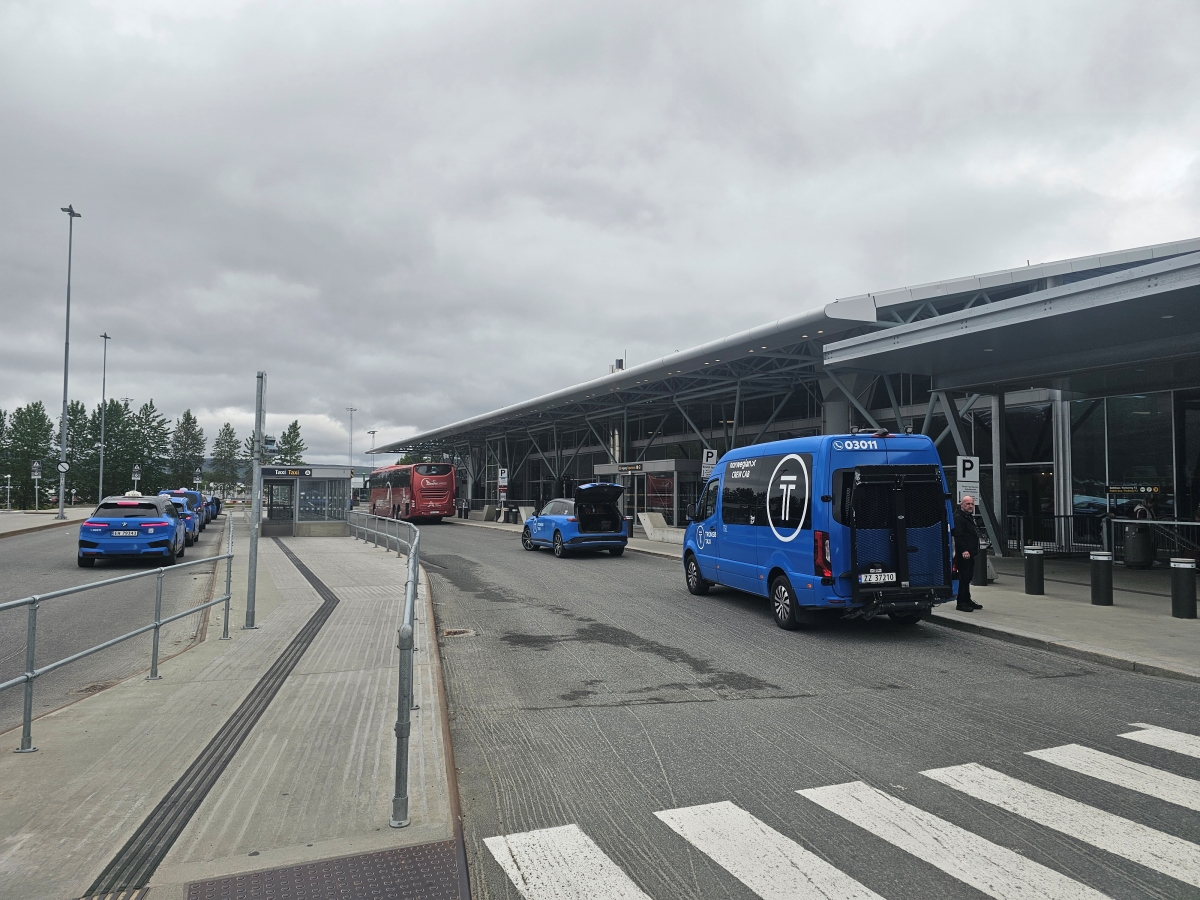 【機場趴趴走】北緯69度、北極圈內的樞紐:特羅姆瑟(Tromsø)機場 & 交通 - 第18張圖 【機場趴趴走】北緯69度、北極圈內的樞紐:特羅姆瑟(Tromsø)機場 & 交通