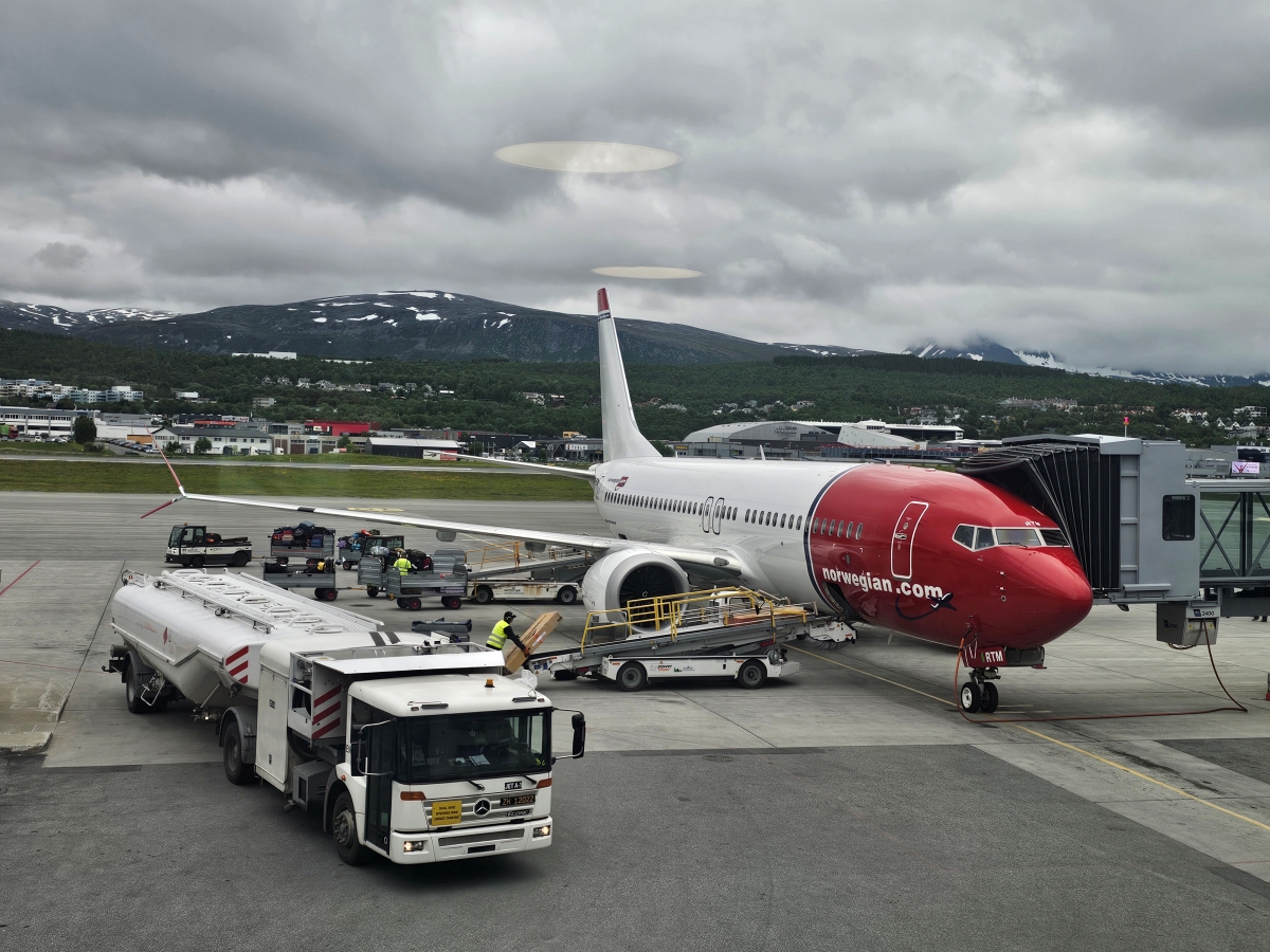 【飛行隨筆】Tromsø(TOS)-Oslo(OSL) by 挪威人航空(Norwegian)(B737-800) - 第1張圖 【飛行隨筆】Tromsø(TOS)-Oslo(OSL) by 挪威人航空(Norwegian)(B737-800)