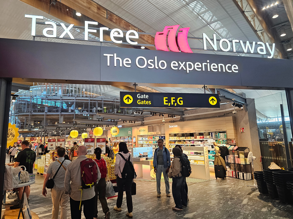 【飛行食記】奧斯陸(OSL)-杜拜(DXB) by 阿聯酋航空商務艙(A350-900) - 第9張圖 【飛行食記】奧斯陸(OSL)-杜拜(DXB) by 阿聯酋航空商務艙(A350-900)