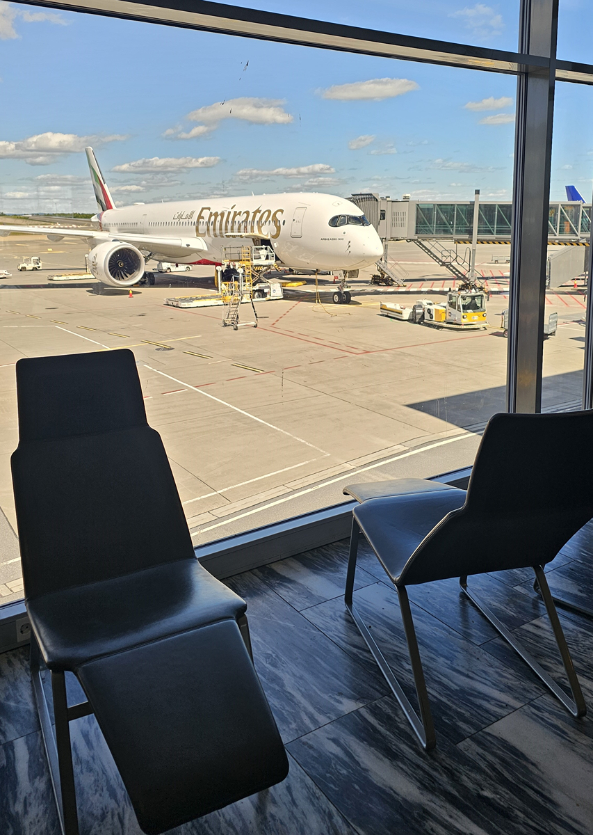 【飛行食記】奧斯陸(OSL)-杜拜(DXB) by 阿聯酋航空商務艙(A350-900) - 第20張圖 【飛行食記】奧斯陸(OSL)-杜拜(DXB) by 阿聯酋航空商務艙(A350-900)