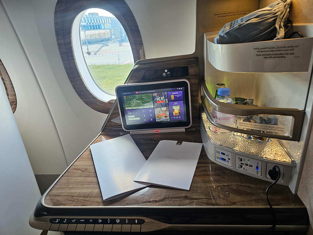 【飛行食記】奧斯陸(OSL)-杜拜(DXB) by 阿聯酋航空商務艙(A350-900) - 第31張圖 【飛行食記】奧斯陸(OSL)-杜拜(DXB) by 阿聯酋航空商務艙(A350-900)