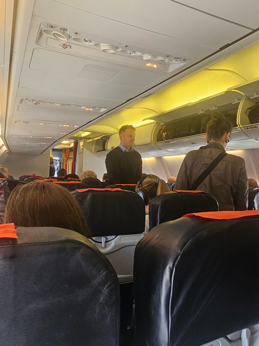 【飛行食記】Oslo(OSL)-Stavanger(SVG)- by 挪威人航空(Norwegian)(B737-800) - 第16張圖 【飛行食記】Oslo(OSL)-Stavanger(SVG)- by 挪威人航空(Norwegian)(B737-800)