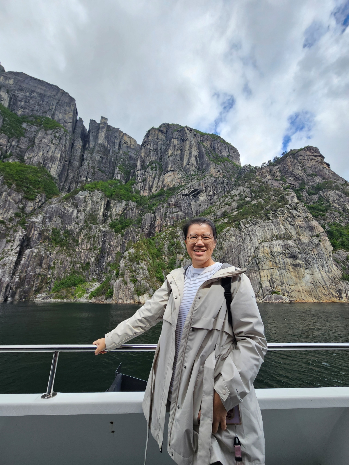 【太陽不打烊 挪威北極圈】 Day9-1 乘船穿梭呂瑟峽灣(Lysefjord):仰望千仞絕壁,體驗萬噸巨岩的震撼 - 第50張圖 【太陽不打烊 挪威北極圈】 Day9-1 乘船穿梭呂瑟峽灣(Lysefjord):仰望千仞絕壁,體驗萬噸巨岩的震撼
